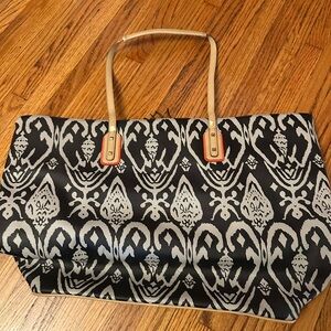 Stella & Dot Black and Gray Patterned Tote